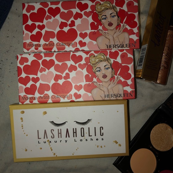 Makeup bundle - Picture 6 of 6